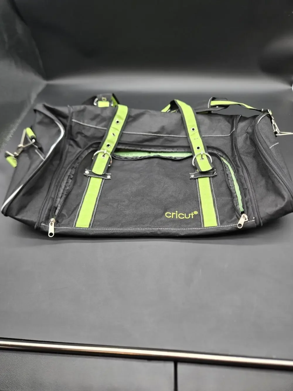 Cricut Expandable Carry Bag with Pockets - Lime Green And Black - Excellent Cond
